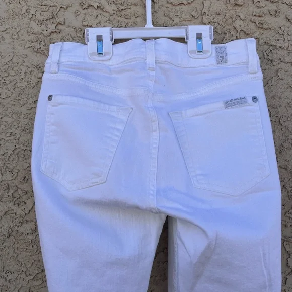 7 for all Mankind NWOT Women's White Jeans - Picture 4 of 10